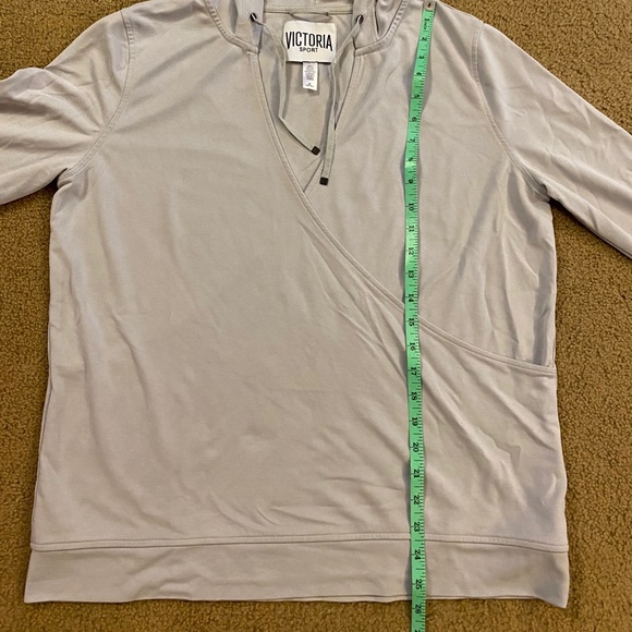 Victoria Sport crossover front hoodie size… - Picture 3 of 8